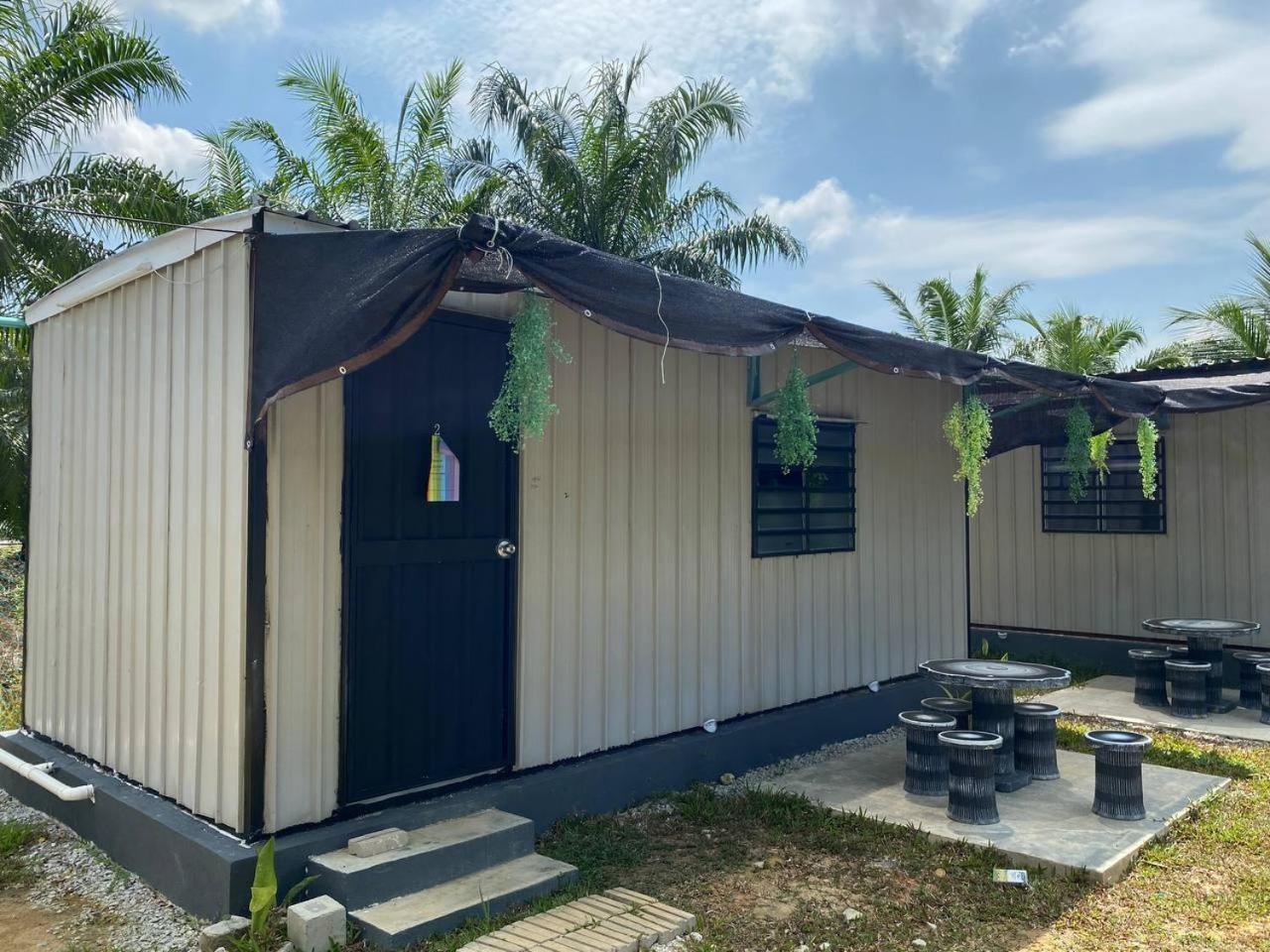 Yn Cabin Tanjung Karang Eksteriør bilde